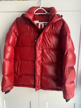 Aritzia Tna Superpuff Jacket Women's Size Large In Red